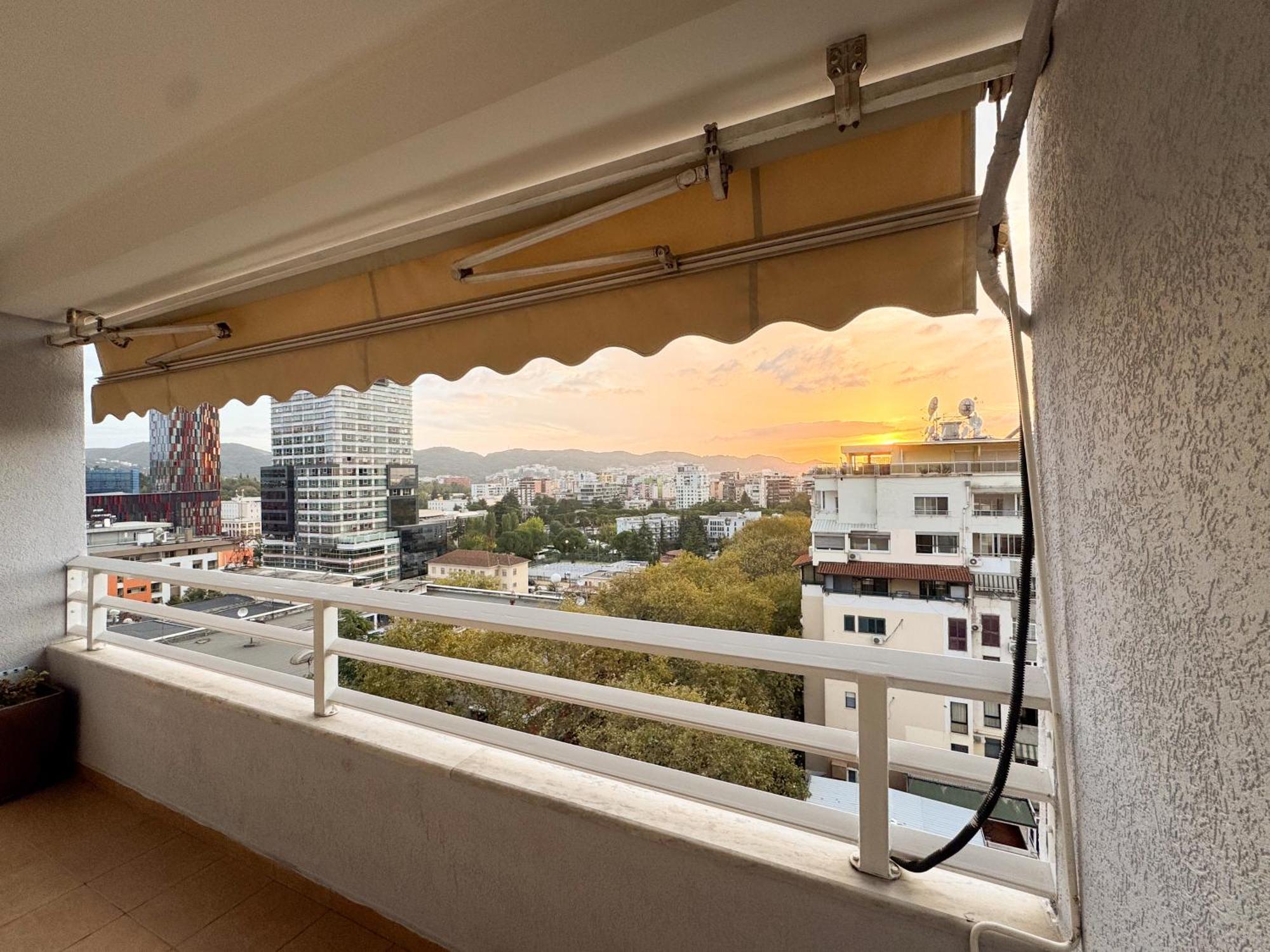 Cozy Apartment Near The Pyramid, Tirana Center Eksteriør billede