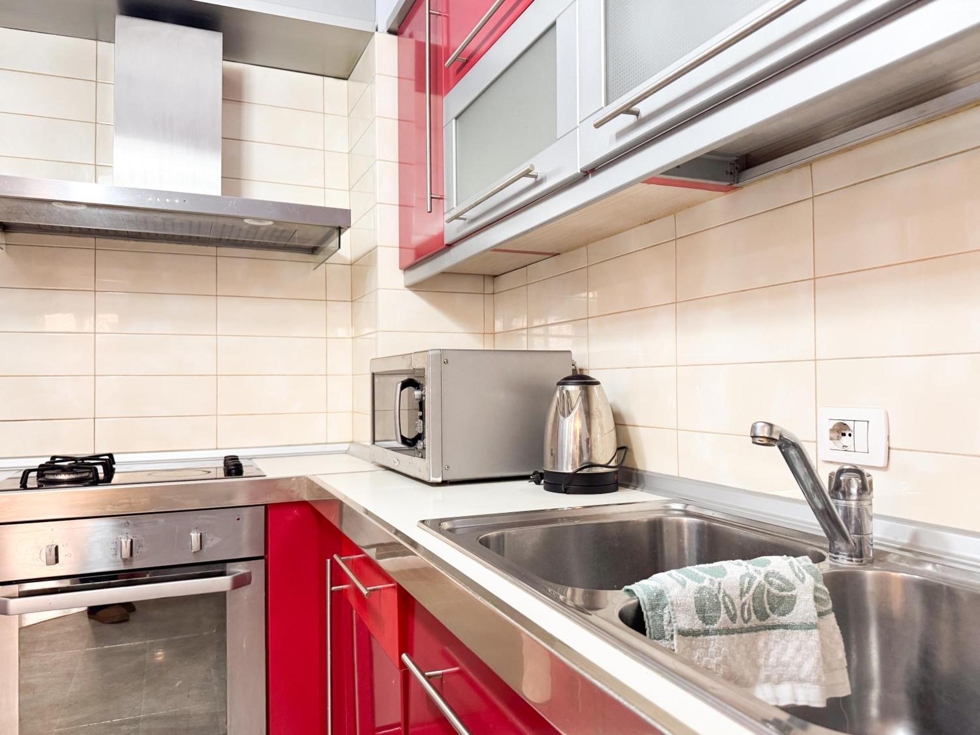 Cozy Apartment Near The Pyramid, Tirana Center Eksteriør billede