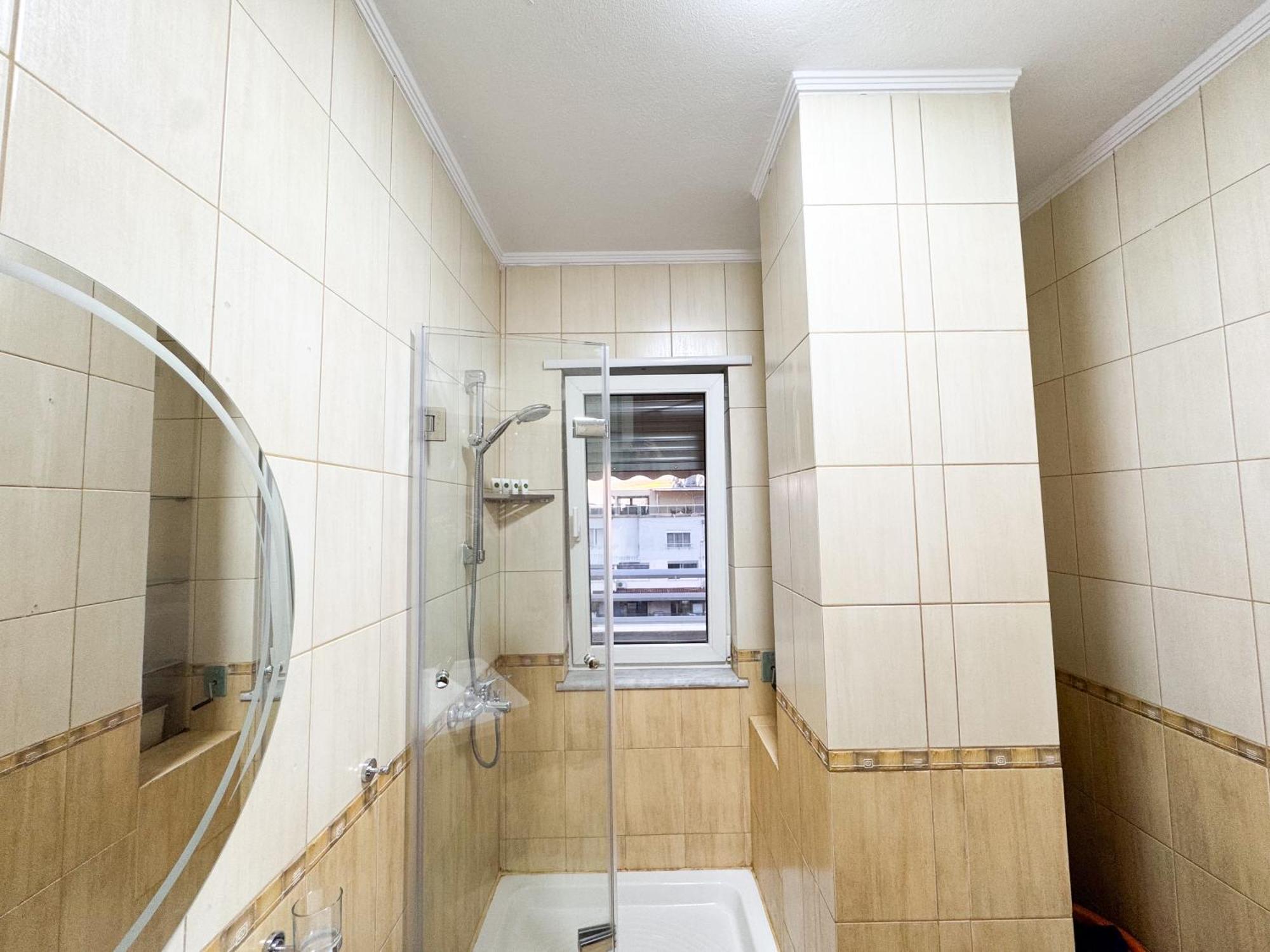Cozy Apartment Near The Pyramid, Tirana Center Eksteriør billede