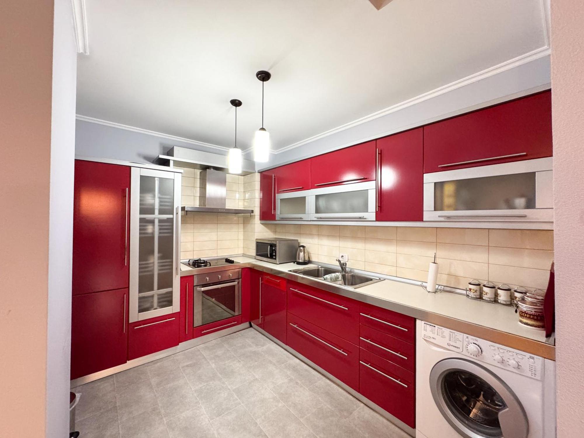 Cozy Apartment Near The Pyramid, Tirana Center Eksteriør billede